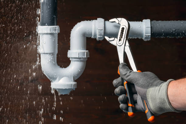Professional Drain Cleaning technician working in Masury, OH